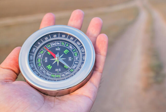 Kompass (Symbolbild) (Foto: Steppe Walker/Pexels)