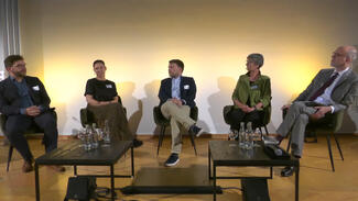 Videomitschnitt der Veranstaltung "Sicher nach vorn – Perspektiven im Stiftungssektor"