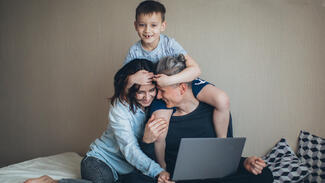 Corona und Psyche (Foto: Pexels/Elly Fairytale)