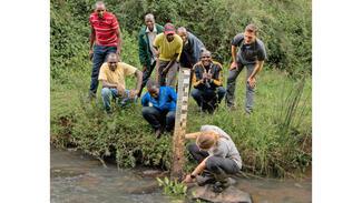 Wasserforschung in Kenia (Foto: Fabia Codalli)
