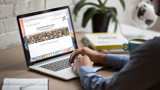 Online-Stiftungswoche 2019 (Foto: Burst/Pexels/modifiziert)