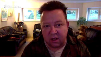 Sebastian Krumbiegel: Hundeblumen für den Lehrer (Video)